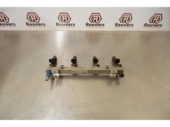 Gebruikte Common rail (Injectie) Opel Corsa D 1.4 16V Twinport Prijs € 30,00 Margeregeling aangeboden door Autorecycling Reuvers B.V.