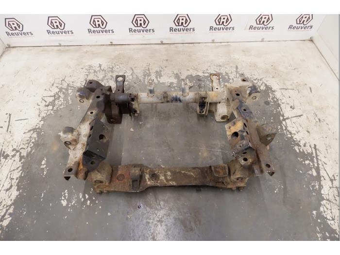 Gebruikte Subframe Mitsubishi Pajero Hardtop (V6/7) 3.2 DI-D 16V Prijs € 100,00 Margeregeling aangeboden door Autorecycling Reuvers B.V.