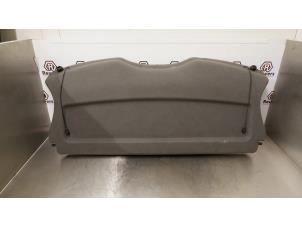 Gebruikte Hoedenplank Ford Fiesta 5 (JD/JH) 1.4 16V Prijs € 30,00 Margeregeling aangeboden door Autorecycling Reuvers B.V.