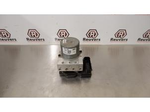 Gebruikte ABS Pomp Chevrolet Aveo 1.3 D 16V Prijs € 100,00 Margeregeling aangeboden door Autorecycling Reuvers B.V.