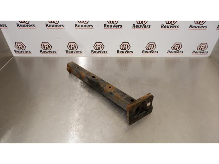 Gebruikte Subframe Peugeot 207 SW (WE/WU) 1.4 16V Vti Prijs € 15,00 Margeregeling aangeboden door Autorecycling Reuvers B.V.