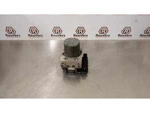 Gebruikte ABS Pomp Mercedes B (W245) 2.0 B-180 CDI 16V Prijs € 75,00 Margeregeling aangeboden door Autorecycling Reuvers B.V.