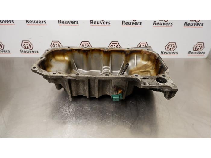 Gebruikte Carterpan Volvo V60 I (FW/GW) 1.6 T3 16V Prijs € 75,00 Margeregeling aangeboden door Autorecycling Reuvers B.V.