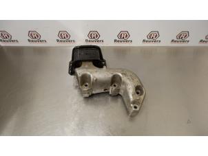 Gebruikte Motorrubber Citroen C4 Coupé (LA) 1.4 16V Prijs € 25,00 Margeregeling aangeboden door Autorecycling Reuvers B.V.