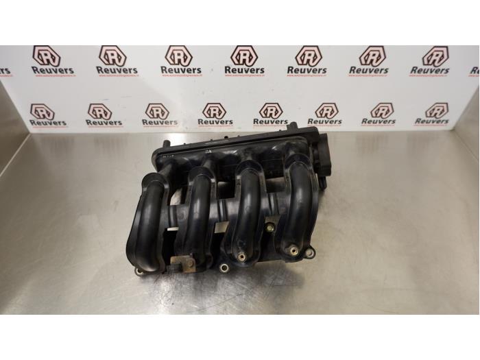 Gebruikte Spruitstuk Inlaat Honda Jazz (GD/GE2/GE3) 1.3 i-Dsi Prijs € 50,00 Margeregeling aangeboden door Autorecycling Reuvers B.V.