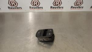Gebruikte Combischakelaar ramen Opel Corsa D 1.2 16V Prijs € 15,00 Margeregeling aangeboden door Autorecycling Reuvers B.V.