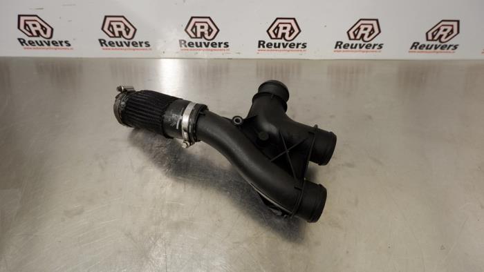 Gebruikte Intercooler Buis Citroen Jumpy (G9) 1.6 HDI Prijs € 25,00 Margeregeling aangeboden door Autorecycling Reuvers B.V.