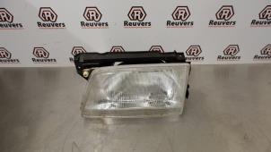 Gebruikte Koplamp links Opel Kadett E (33/34/43/44) 1.3 S,LS,GL,GLS,GT Prijs € 20,00 Margeregeling aangeboden door Autorecycling Reuvers B.V.