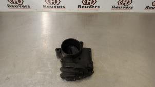 Gebruikte Gasklephuis Peugeot 308 SW (4E/H) 1.6 VTI 16V Prijs € 30,00 Margeregeling aangeboden door Autorecycling Reuvers B.V.