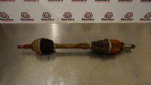 Gebruikte Aandrijfas links-voor Renault Clio III (BR/CR) 1.5 dCi 85 Prijs € 35,00 Margeregeling aangeboden door Autorecycling Reuvers B.V.