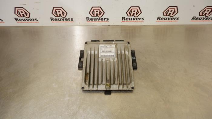 Gebruikte Computer Motormanagement Renault Clio III (BR/CR) 1.5 dCi 85 Prijs € 50,00 Margeregeling aangeboden door Autorecycling Reuvers B.V.
