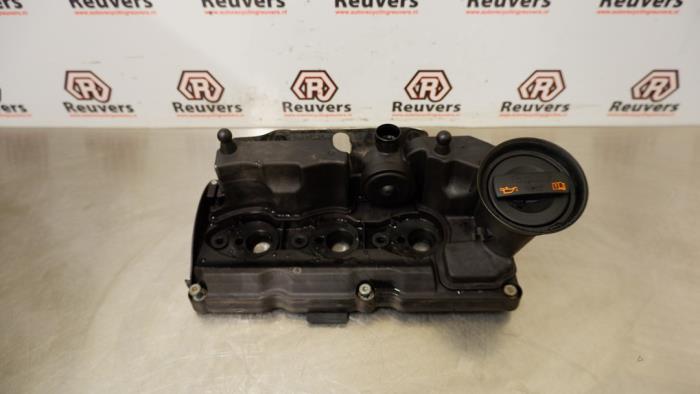 Gebruikte Kleppendeksel Volkswagen Polo V (6R) 1.2 TDI 12V BlueMotion Prijs € 40,00 Margeregeling aangeboden door Autorecycling Reuvers B.V.