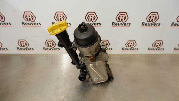 Gebruikte Oliefilterhuis Fiat Fiorino (225) 1.3 JTD 16V Multijet Prijs € 40,00 Margeregeling aangeboden door Autorecycling Reuvers B.V.