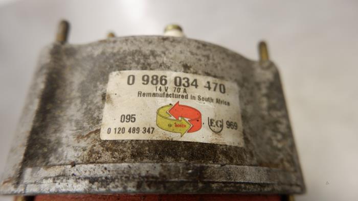 Alternator van een Ford Fiesta 3 1.3 i,Classic 1992