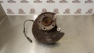 Gebruikte Fusee links-voor BMW 1 serie (E81) 118d 16V Prijs € 30,00 Margeregeling aangeboden door Autorecycling Reuvers B.V.