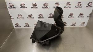 Gebruikte Luchtfilterhuis BMW 1 serie (E81) 118d 16V Prijs € 30,00 Margeregeling aangeboden door Autorecycling Reuvers B.V.