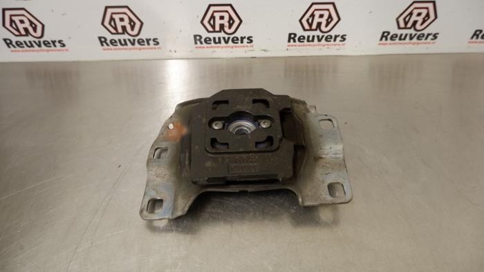 Gebruikte Versnellingsbak Steun Ford Focus 3 Wagon 1.0 Ti-VCT EcoBoost 12V 100 Prijs € 15,00 Margeregeling aangeboden door Autorecycling Reuvers B.V.