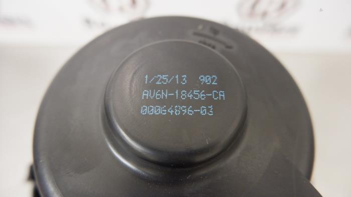 Kachel Ventilatiemotor van een Ford Focus 3 Wagon 1.0 Ti-VCT EcoBoost 12V 100 2013