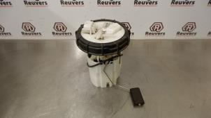 Gebruikte Tank element Pomp Renault Twingo III (AH) 0.9 Energy TCE 90 12V Prijs € 40,00 Margeregeling aangeboden door Autorecycling Reuvers B.V.