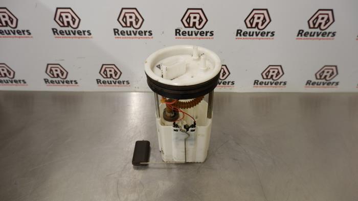 Gebruikte Tank element Pomp Volkswagen Fox (5Z) 1.2 Prijs € 35,00 Margeregeling aangeboden door Autorecycling Reuvers B.V.