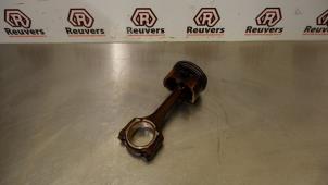 Gebruikte Zuiger Fiat 500 (312) 1.4 16V Prijs € 50,00 Margeregeling aangeboden door Autorecycling Reuvers B.V.