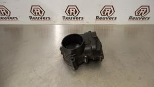 Gebruikte Gasklephuis Peugeot 207/207+ (WA/WC/WM) 1.4 16V VTi Prijs € 30,00 Margeregeling aangeboden door Autorecycling Reuvers B.V.