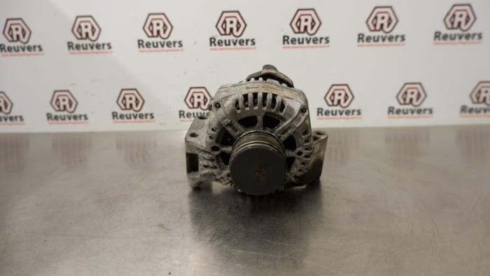 Gebruikte Dynamo Suzuki Swift (ZA/ZC/ZD1/2/3/9) 1.3 D 16V Prijs € 40,00 Margeregeling aangeboden door Autorecycling Reuvers B.V.