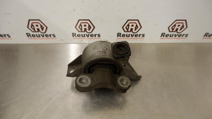 Gebruikte Motorrubber Opel Corsa D 1.2 16V Prijs € 20,00 Margeregeling aangeboden door Autorecycling Reuvers B.V.