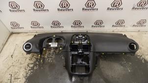 Gebruikte Dashboard Opel Corsa D 1.2 16V Prijs € 75,00 Margeregeling aangeboden door Autorecycling Reuvers B.V.