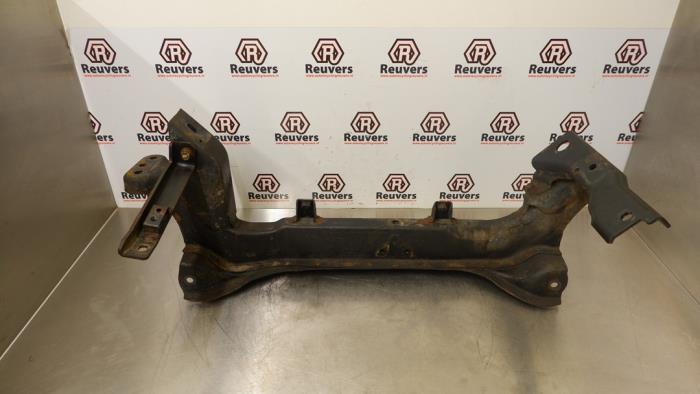 Gebruikte Subframe Mitsubishi Pajero Pinin (H6/H7) 1.8 GDI 16V 3-drs. Prijs € 50,00 Margeregeling aangeboden door Autorecycling Reuvers B.V.
