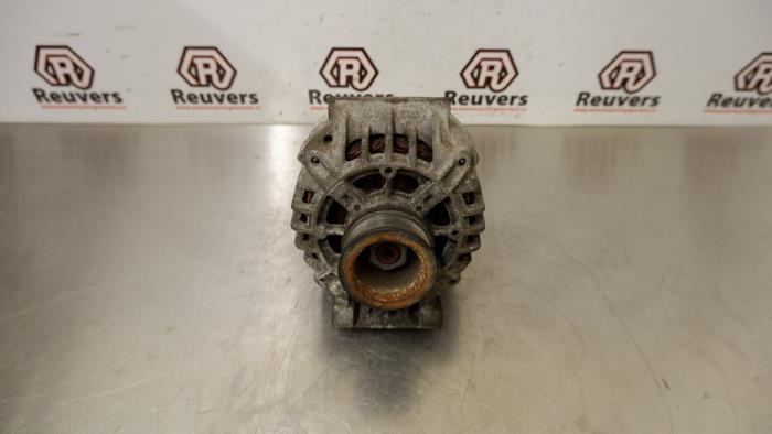 Gebruikte Dynamo Renault Scénic I (JA) 2.0 16V RX4 Prijs € 35,00 Margeregeling aangeboden door Autorecycling Reuvers B.V.