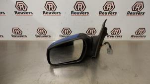 Gebruikte Buitenspiegel links Ford Focus 2 Wagon 1.4 16V Prijs € 35,00 Margeregeling aangeboden door Autorecycling Reuvers B.V.