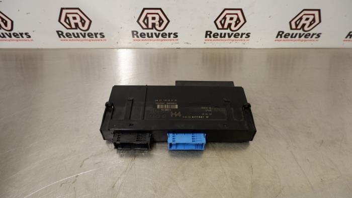 Gebruikte Bodycontrol Module BMW 3 serie Touring (E91) 320d 16V Prijs € 50,00 Margeregeling aangeboden door Autorecycling Reuvers B.V.