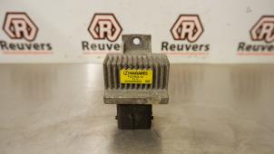Gebruikte Relais Voorgloei Renault Twingo II (CN) 1.5 dCi 90 FAP Prijs € 15,00 Margeregeling aangeboden door Autorecycling Reuvers B.V.