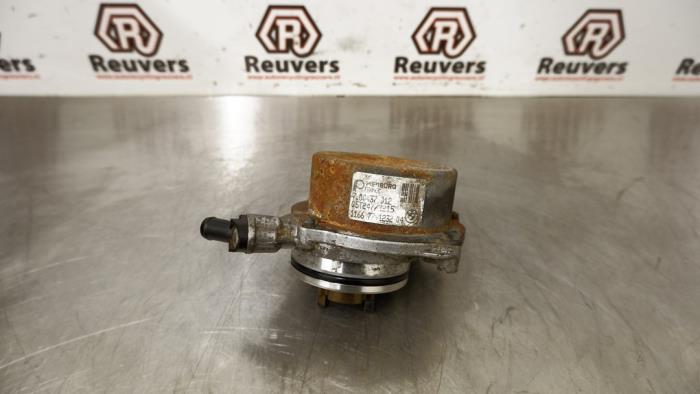 Gebruikte Vacuumpomp (Diesel) BMW 3 serie (E90) 320d 16V Prijs € 40,00 Margeregeling aangeboden door Autorecycling Reuvers B.V.