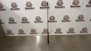 Gebruikte Antennespriet Kia Pro cee'd (EDB3) 1.6 CVVT 16V Prijs € 10,00 Margeregeling aangeboden door Autorecycling Reuvers B.V.