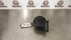 Gebruikte Claxon Mazda 5 (CR19) 1.8i 16V Prijs € 10,00 Margeregeling aangeboden door Autorecycling Reuvers B.V.