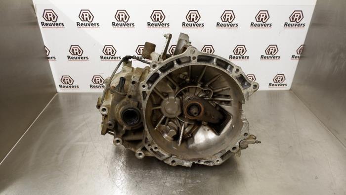 Gebruikte Versnellingsbak Mazda 5 (CR19) 1.8i 16V Prijs € 250,00 Margeregeling aangeboden door Autorecycling Reuvers B.V.