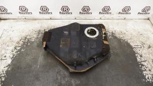 Gebruikte Tank Mazda 5 (CR19) 1.8i 16V Prijs € 75,00 Margeregeling aangeboden door Autorecycling Reuvers B.V.