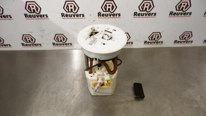 Gebruikte Tank element Pomp Opel Agila (B) 1.2 16V Prijs € 25,00 Margeregeling aangeboden door Autorecycling Reuvers B.V.