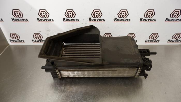 Intercooler van een Ford Focus 3 1.0 Ti-VCT EcoBoost 12V 100 2014