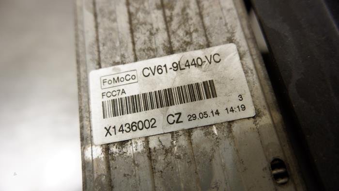 Intercooler van een Ford Focus 3 1.0 Ti-VCT EcoBoost 12V 100 2014