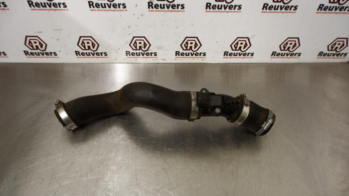 Gebruikte Intercooler Slang Ford Focus 3 1.0 Ti-VCT EcoBoost 12V 100 Prijs € 40,00 Margeregeling aangeboden door Autorecycling Reuvers B.V.