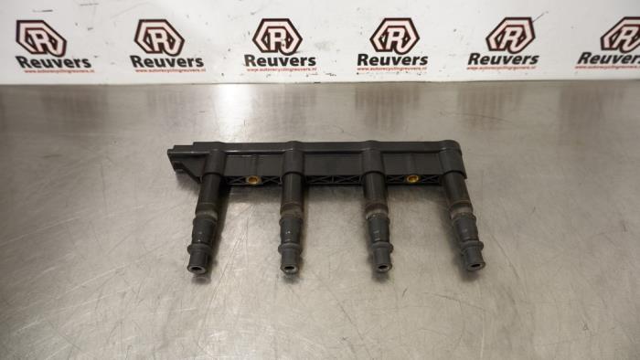 Gebruikte Bobine Peugeot 207/207+ (WA/WC/WM) 1.4 16V Prijs € 35,00 Margeregeling aangeboden door Autorecycling Reuvers B.V.
