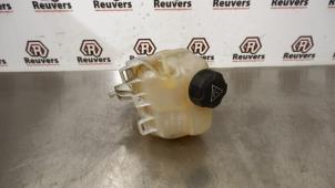 Gebruikte Expansievat Mini Mini (R56) 1.6 16V Cooper Prijs € 25,00 Margeregeling aangeboden door Autorecycling Reuvers B.V.