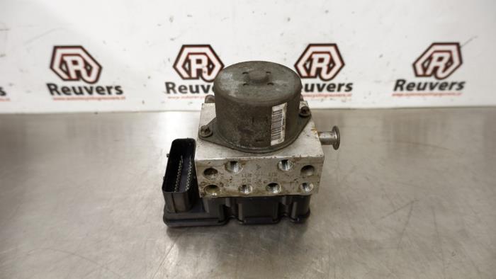 Gebruikte ABS Pomp Mini Mini (R56) 1.6 16V Cooper Prijs € 100,00 Margeregeling aangeboden door Autorecycling Reuvers B.V.