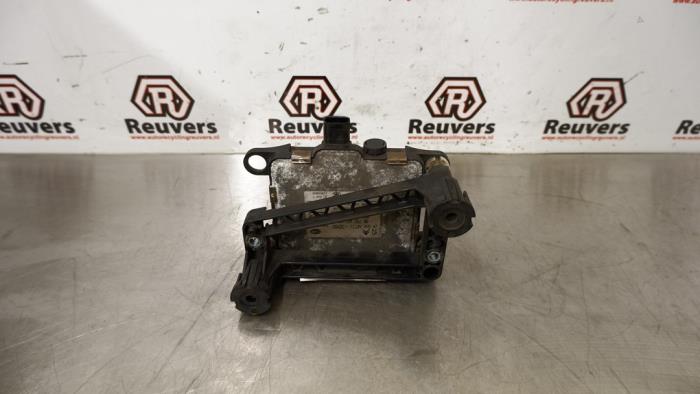 ACC Sensor (afstand) van een Peugeot 3008 I (0U/HU) 1.6 16V THP 155 2011