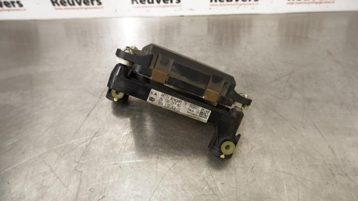 ACC Sensor (afstand) van een Peugeot 3008 I (0U/HU) 1.6 16V THP 155 2011