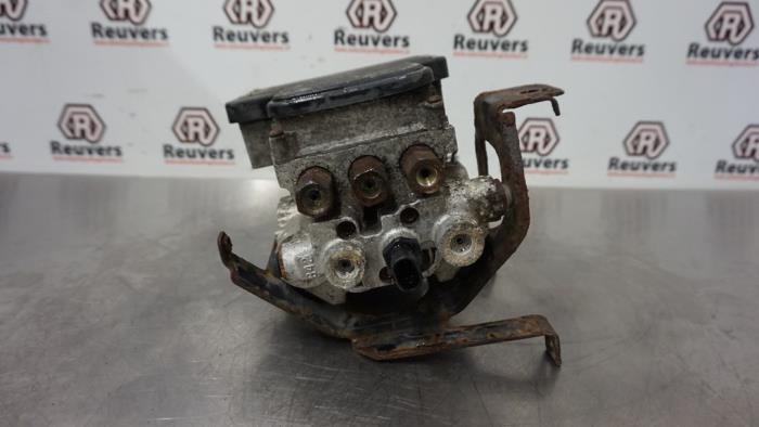 Gebruikte ABS Pomp Chevrolet Chevy/Sportsvan G20 Standard Cargo 6.5 V8 Turbo Diesel Prijs € 75,00 Margeregeling aangeboden door Autorecycling Reuvers B.V.