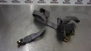 Gebruikte Veiligheidsgordel links-voor Nissan Trade 3.0 TDI 100 Prijs € 35,00 Margeregeling aangeboden door Autorecycling Reuvers B.V.